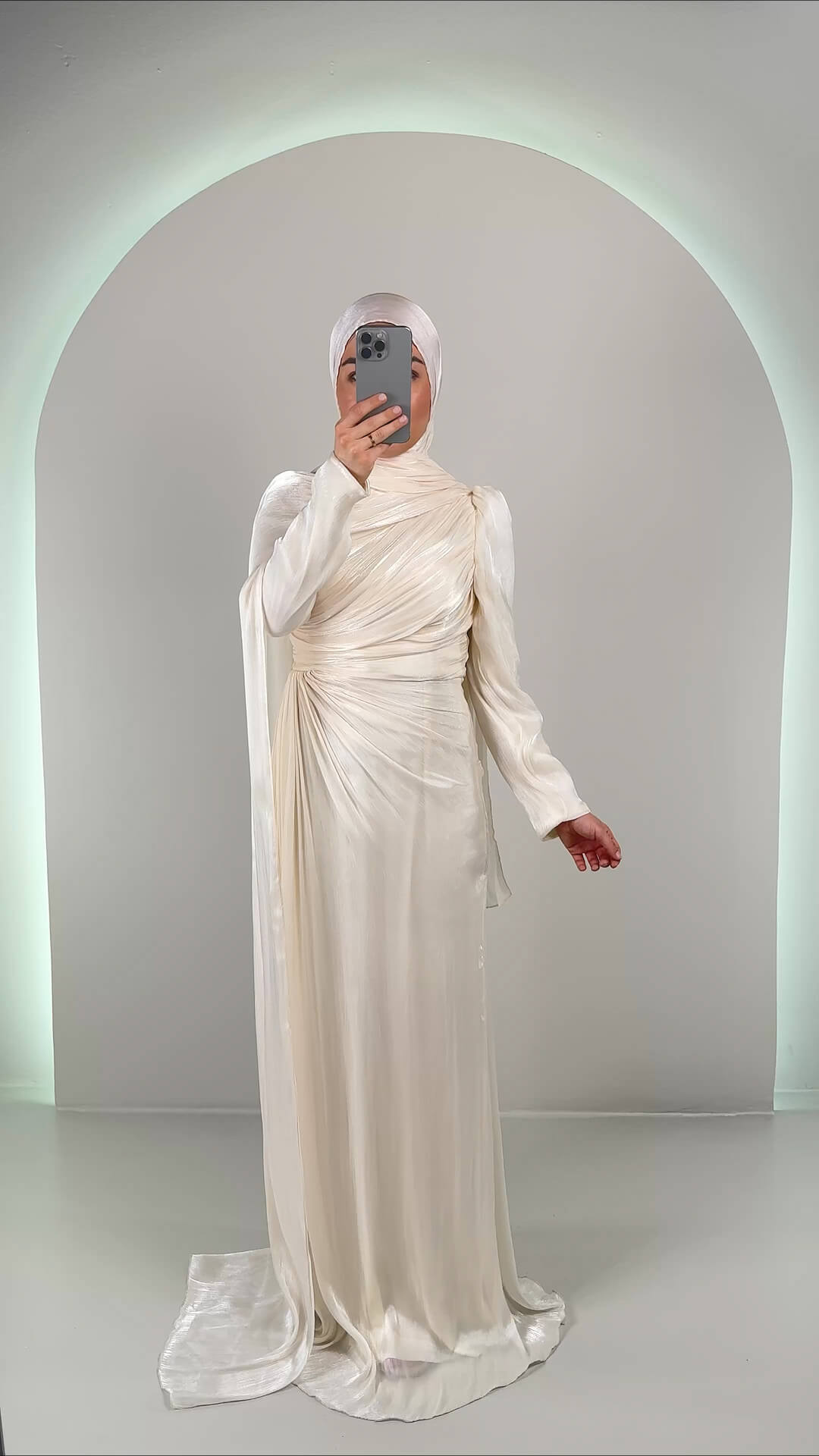 Arya Brautkleid