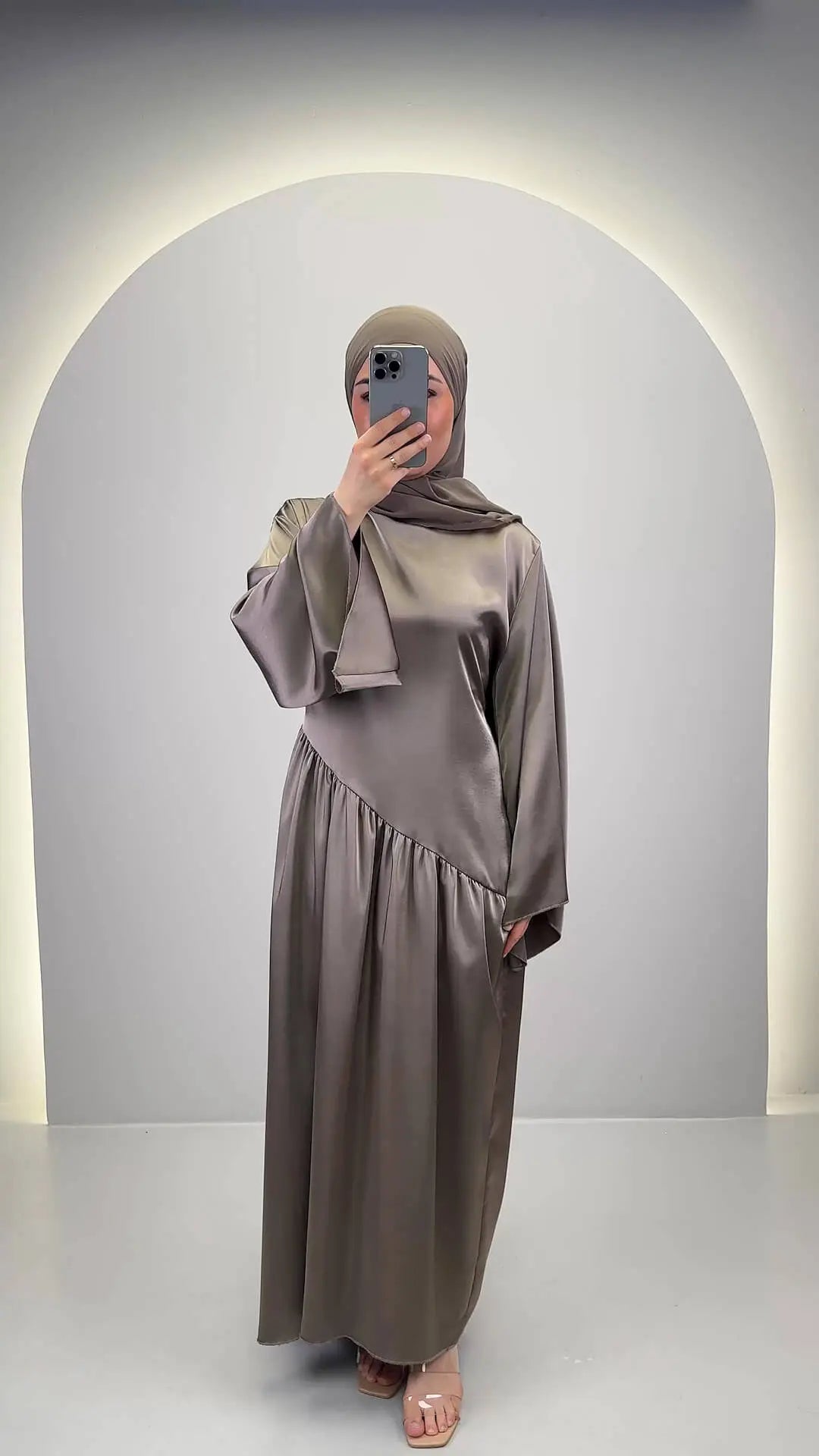 Meslia Evening dress Taupe