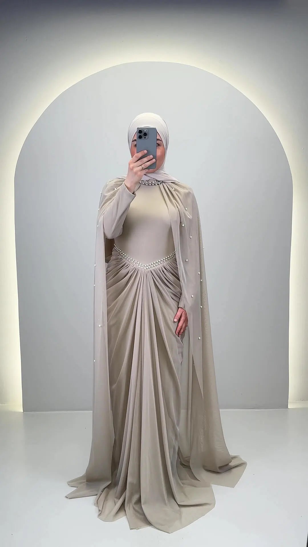 Tiya Evening dress Beige