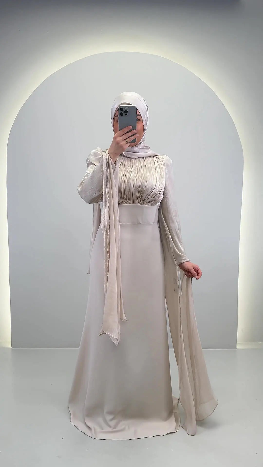 Yarenay Evening dress Beige