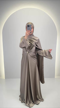 Ilka Evening dress Gold