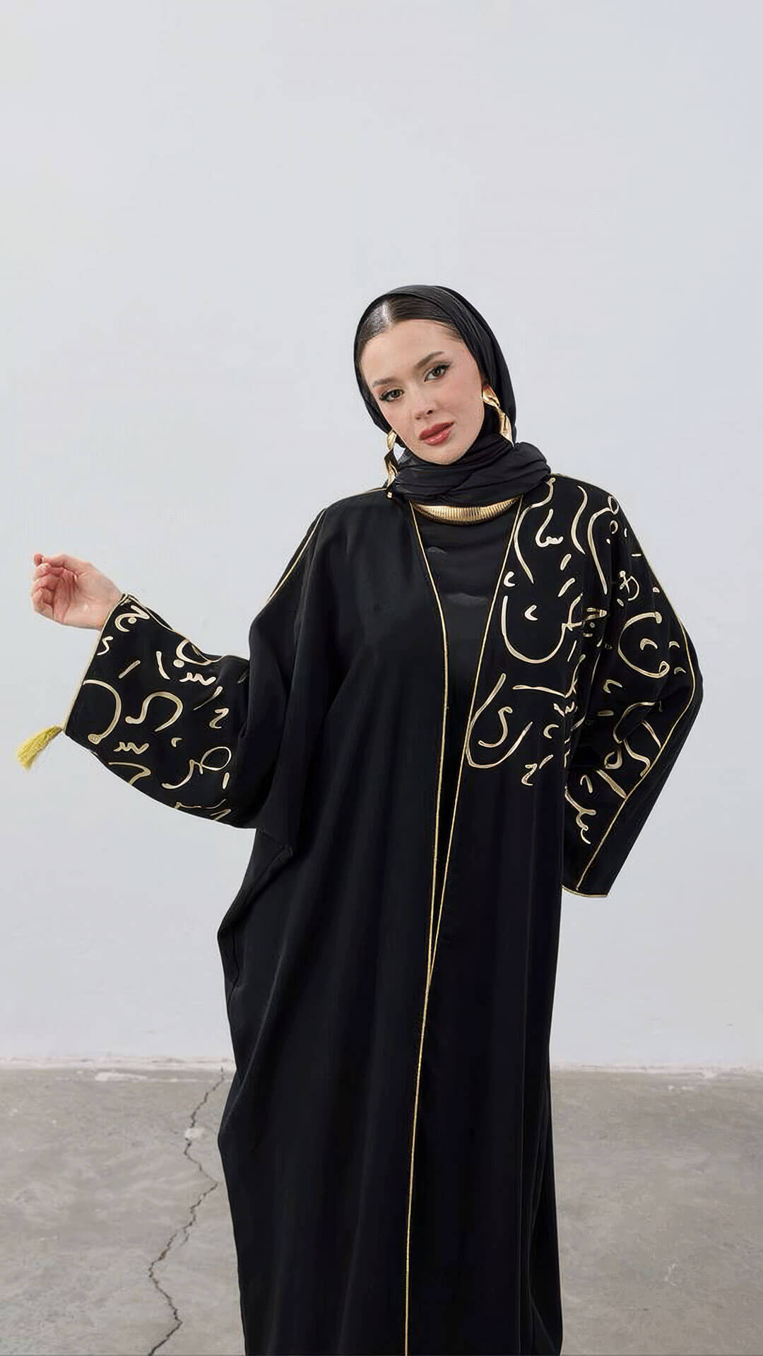 Hira Exklusive Abaya Set Schwarz